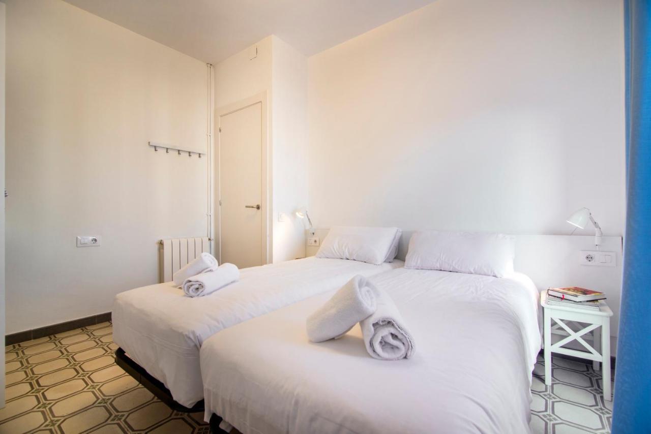 Happy People Gaudi Sant Pau Apartments Barcelona Luaran gambar
